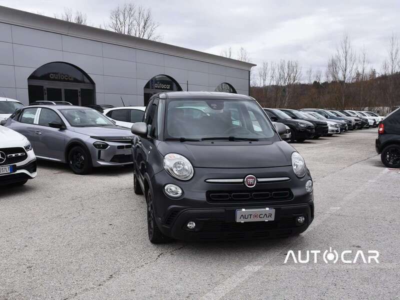 Grigio opaco Usata 2020 Fiat 500L Cross Monovolume | 14.500 € (Cara) - Immagine 1/4