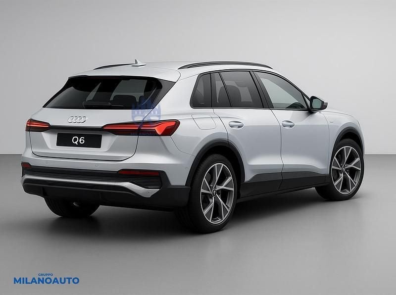 Usata Audi Q6 e-tron S-Line 185 kW (252 CV) 2025 Bianco SUV