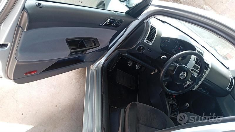 Usata VW Polo 75 CV (55 kW) 2005 Grigio Utilitaria