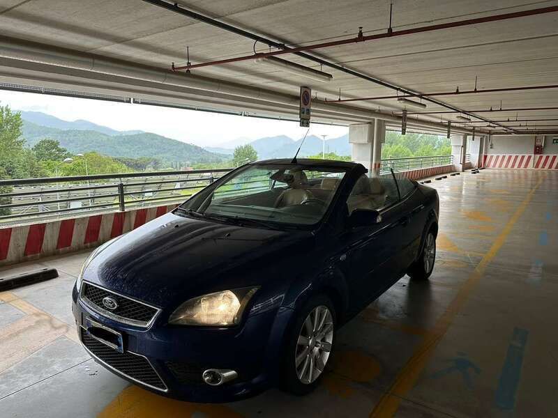 Blu/azzurro Usata 2007 Ford Focus Cabriolet Titanium Cabrio | 4500 € - Immagine 1/4