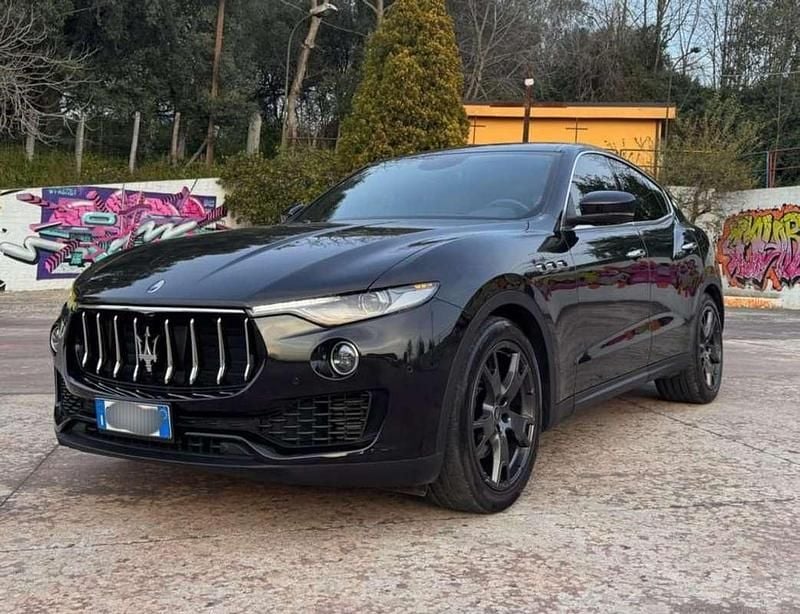 Usata Maserati Levante 250 CV (183 kW) 2020 Nero SUV