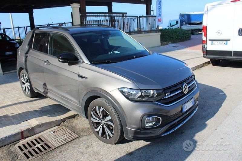 Usata VW T-Cross R 95 CV (69 kW) 2020 Grigio SUV