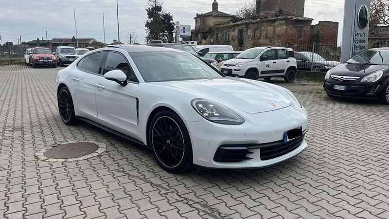 Usata Porsche Panamera 330 CV (242 kW) 2017 Bianco Berlina