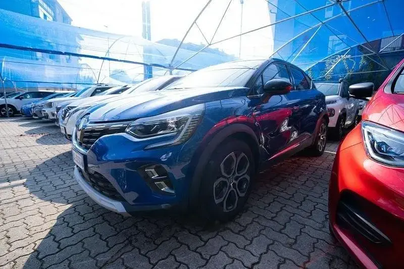 Usata Renault Captur Techno 143 CV (105 kW) 2022 Blu/azzurro SUV