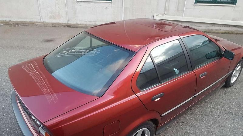 Usata BMW 318 116 CV (85 kW) 1990 Other Berlina