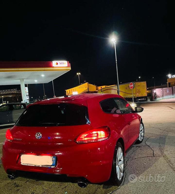Usata VW Scirocco 122 CV (89 kW) 2009 Rosso Coupé