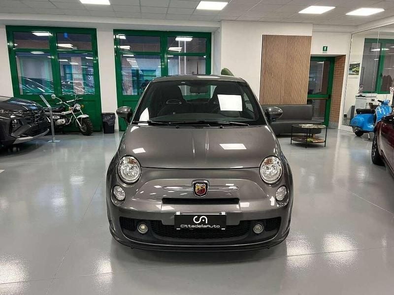 Usata Abarth 500 Custom 140 CV (102 kW) 2016 Grigio Utilitaria