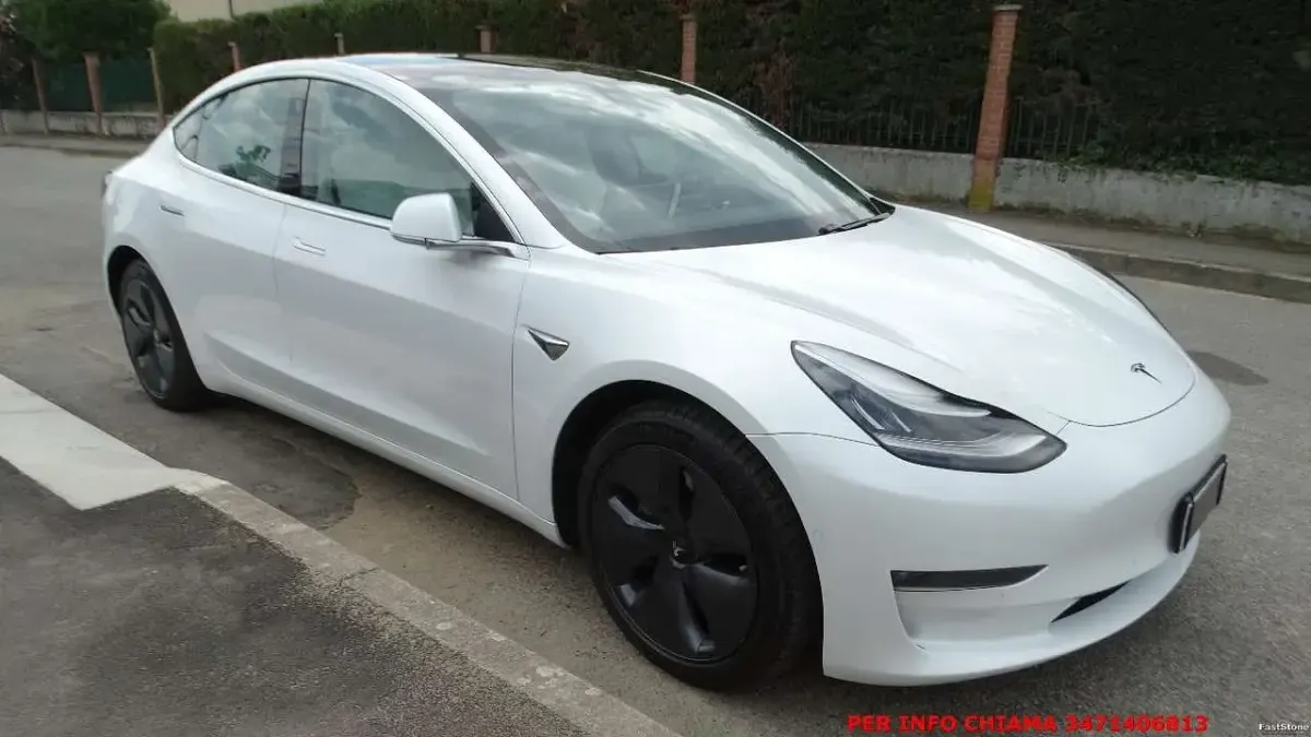 Usata Tesla Model 3 152 kW (208 CV) 2020 Bianco Berlina