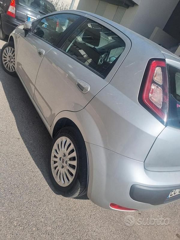 Usata EVO Evo 5 65 CV (47 kW) 2011 Grigio SUV