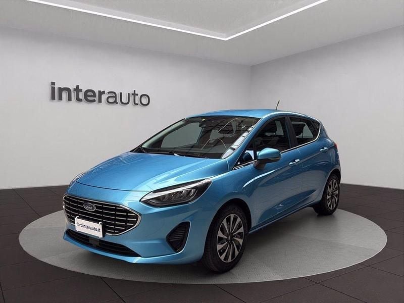 Azzurro metallizzato Usata 2022 Ford Fiesta Titanium Due volumi | 15.990 € (Buon prezzo) - Immagine 1/4