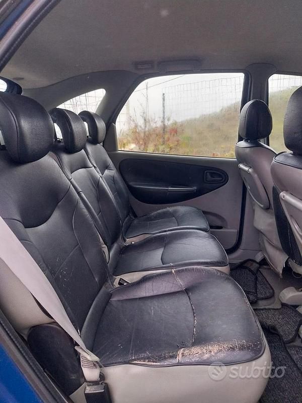 Usata Renault Scénic 102 CV (75 kW) 2001 Monovolume