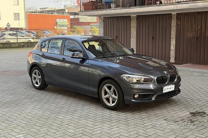 Occasion BMW 118 Advantage 150 PK (110 kW) 2018 Grijs Hatchback