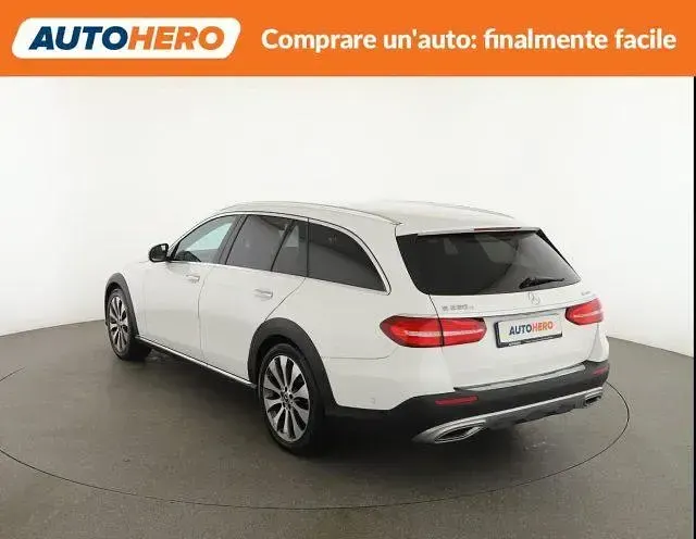 Gebraucht Mercedes E220 All-Terrain Business 194 PS (142 kW) 2019 Weiß Kombi