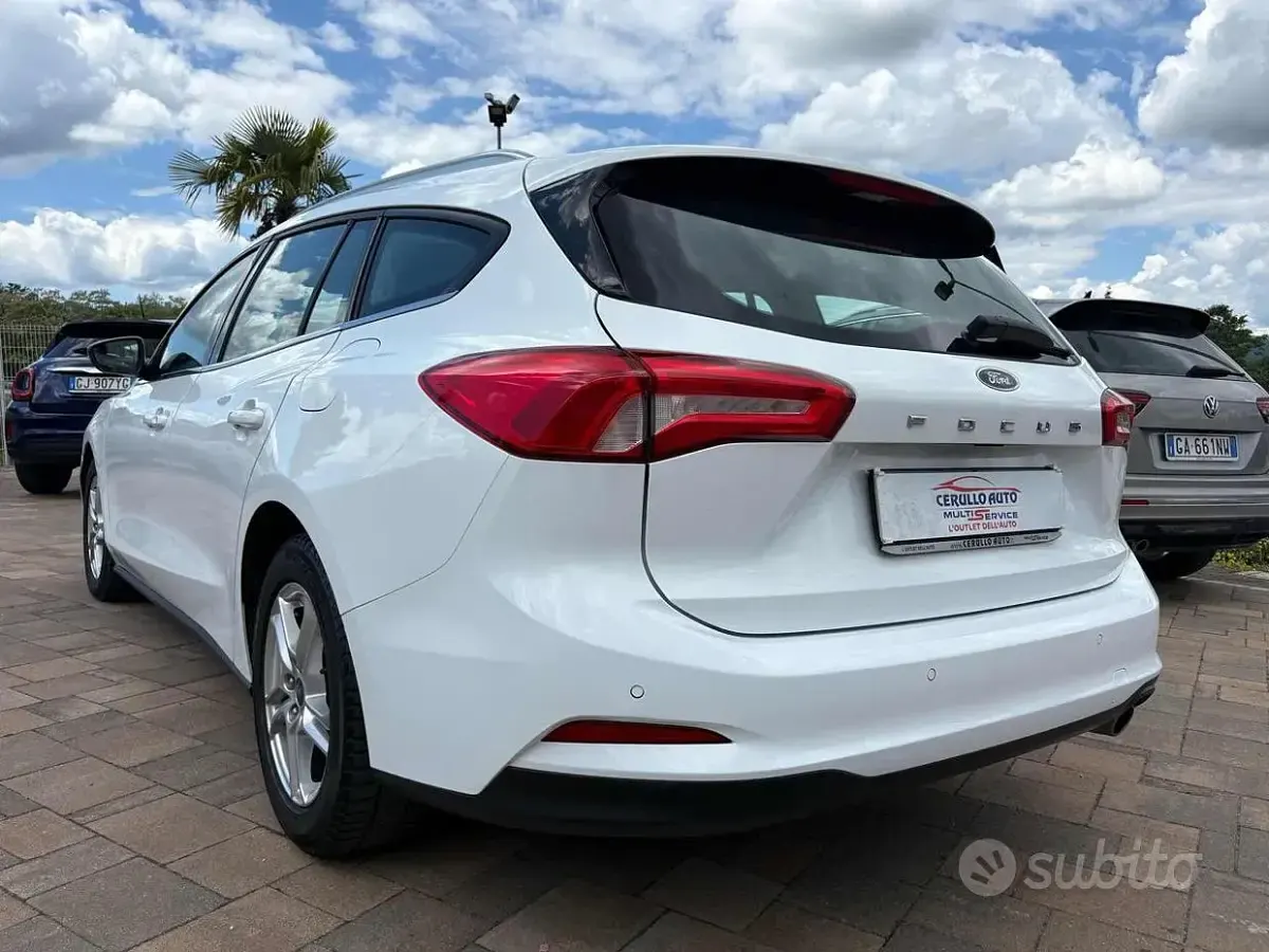 Usata Ford Focus 120 CV (88 kW) 2020 Bianco Station wagon