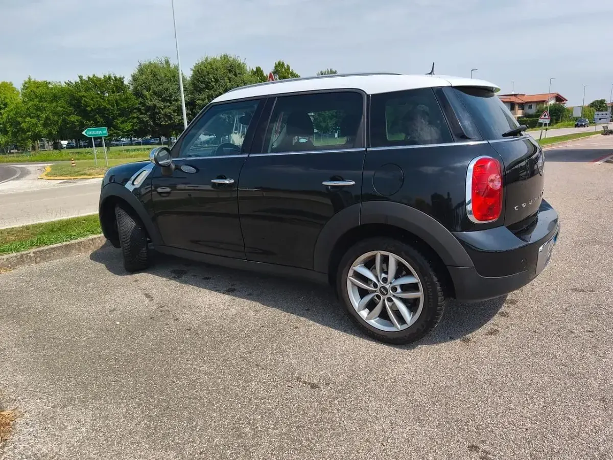Usata Mini Cooper Countryman 122 CV (89 kW) 2014 Nero SUV