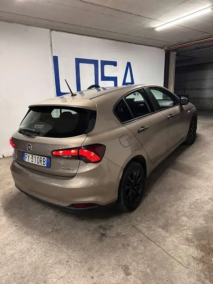 Usata Fiat Tipo Lounge 95 CV (69 kW) 2019 Other Berlina