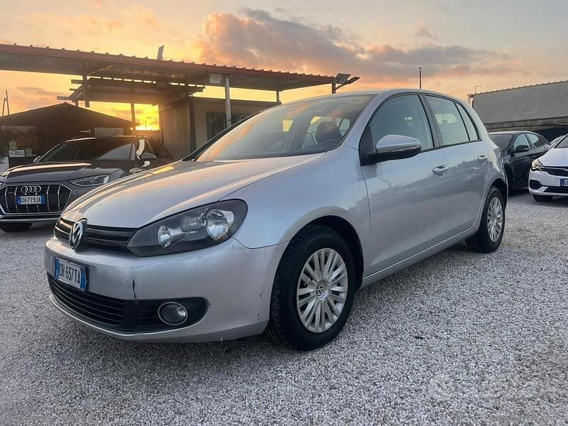Usata VW Golf VI Comfortline 101 CV (74 kW) 2008 Grigio Utilitaria