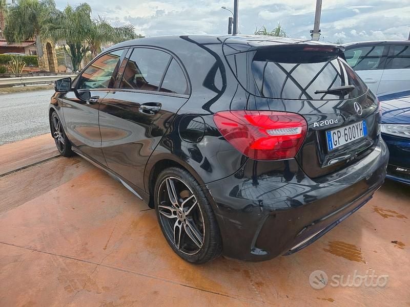 Usata Mercedes A200 Premium 136 CV (100 kW) 2017 Nero Berlina