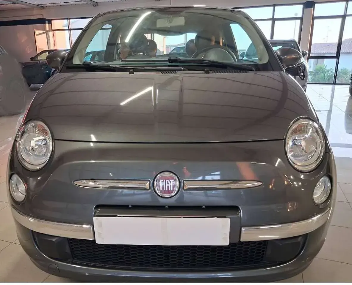 Usata Fiat 500 Lounge 69 CV (50 kW) 2014 Grigio colosseo metallizzato Utilitaria