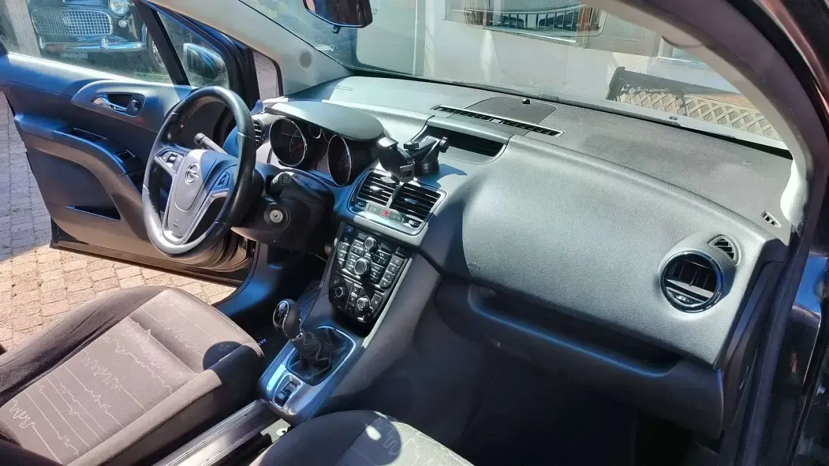Usata Opel Meriva Cosmo 101 CV (74 kW) 2010 Nero Monovolume