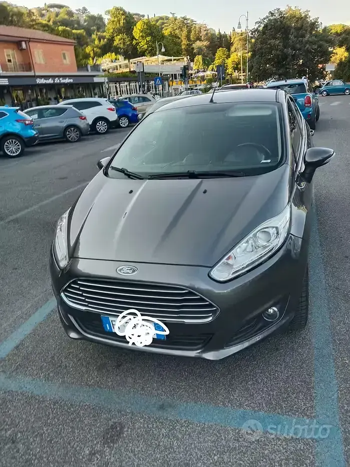 Usata Ford Fiesta 101 CV (74 kW) 2016 Utilitaria