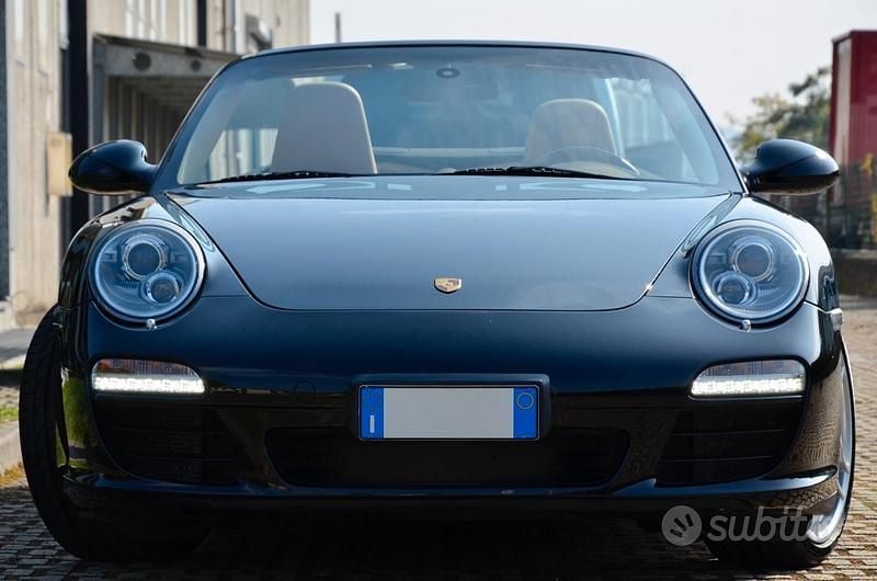 Usata Porsche 997 385 CV (283 kW) 2010 Nero Cabrio