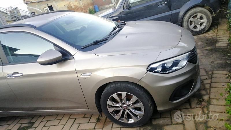 Usata 2017 Fiat Tipo Station wagon | 6000 € - Immagine 1/2