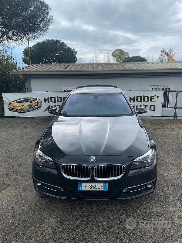 Usata BMW 520 Luxury Line 190 CV (139 kW) 2016 Nero Berlina