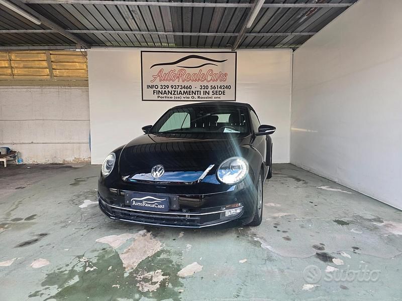 Usata VW Beetle 104 CV (76 kW) 2015 Nero Utilitaria