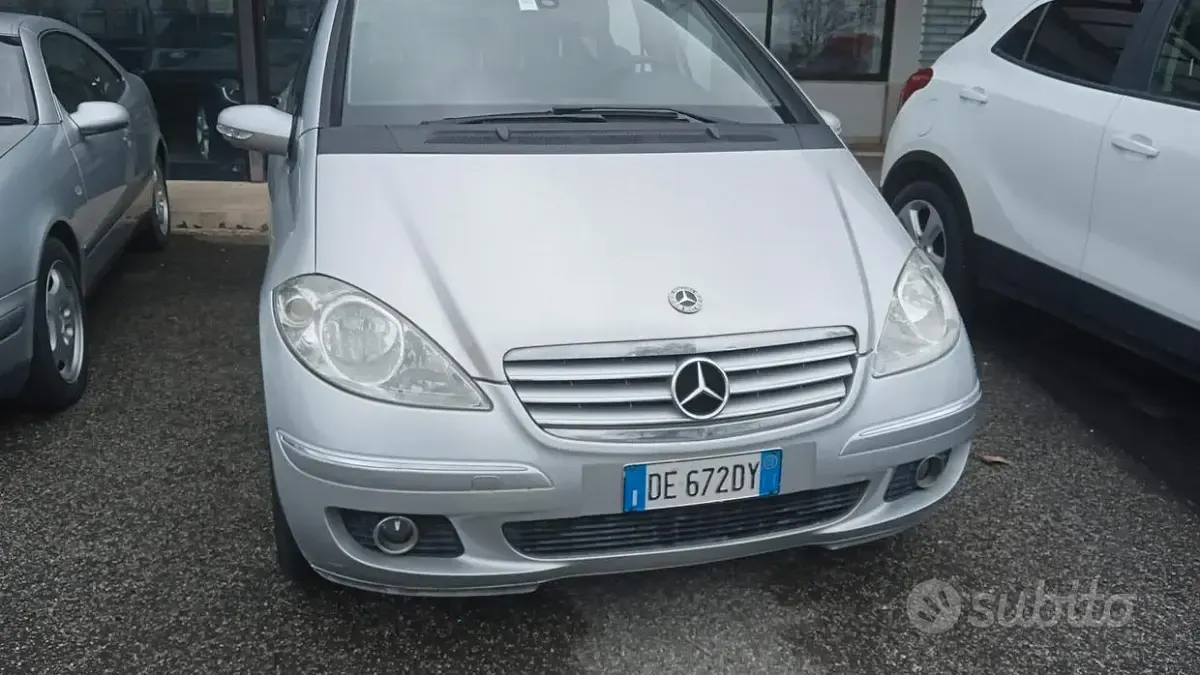 Usata Mercedes A180 Elegance 109 CV (80 kW) 2005 Grigio Berlina