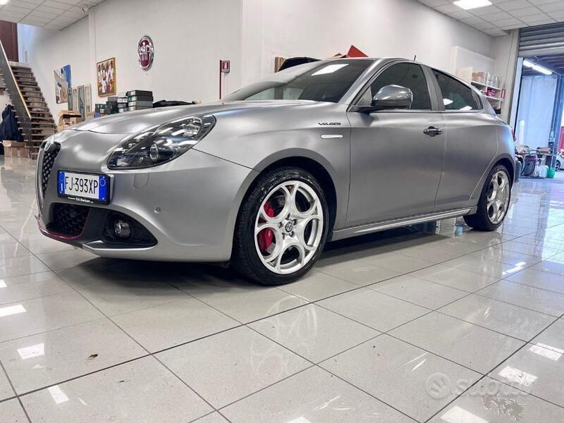 Usata Alfa Romeo Giulietta Veloce 241 CV (177 kW) 2017 Grigio opaco Utilitaria