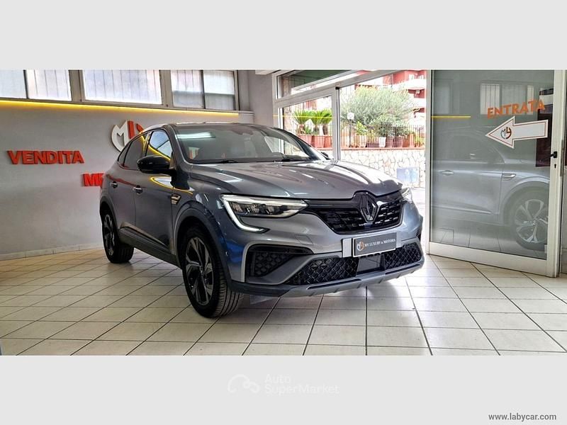 Usata Renault Arkana Engineered 145 CV (106 kW) 2023 Grigio SUV