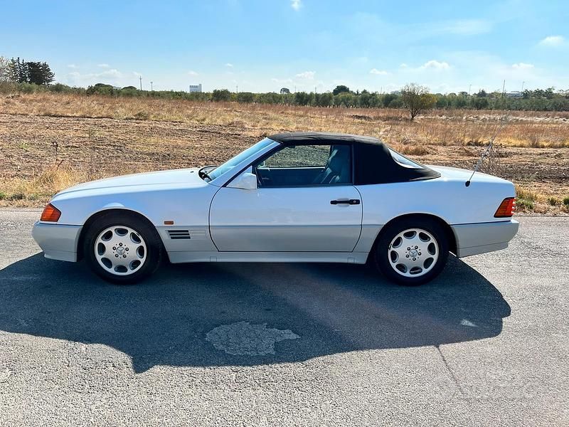 Usata Mercedes SL300 231 CV (169 kW) 1992 Cabrio