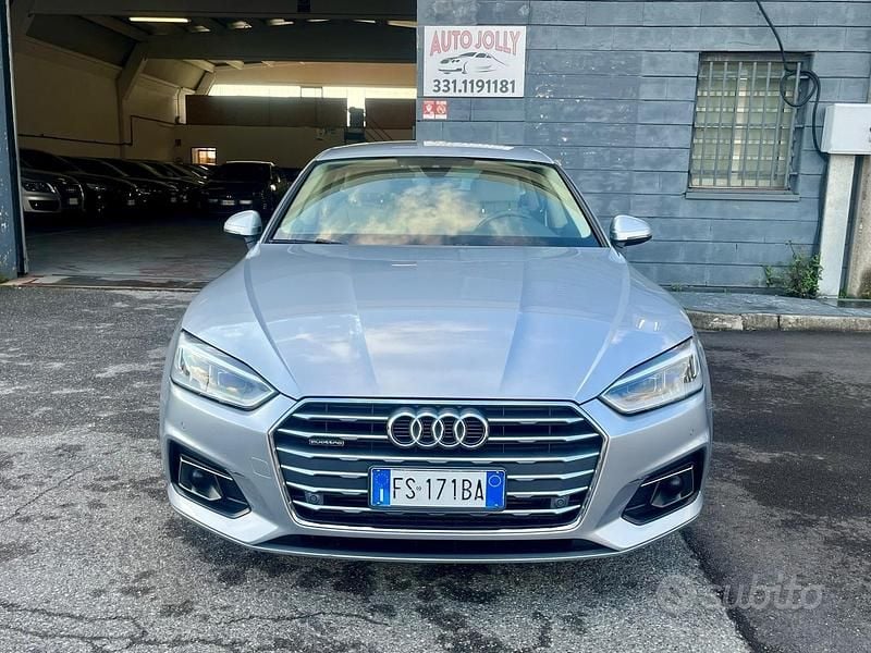 Käytetty Audi A5 Sport 218 HP (160 kW) 2018 Harmaa Coupe - kaksiovinen