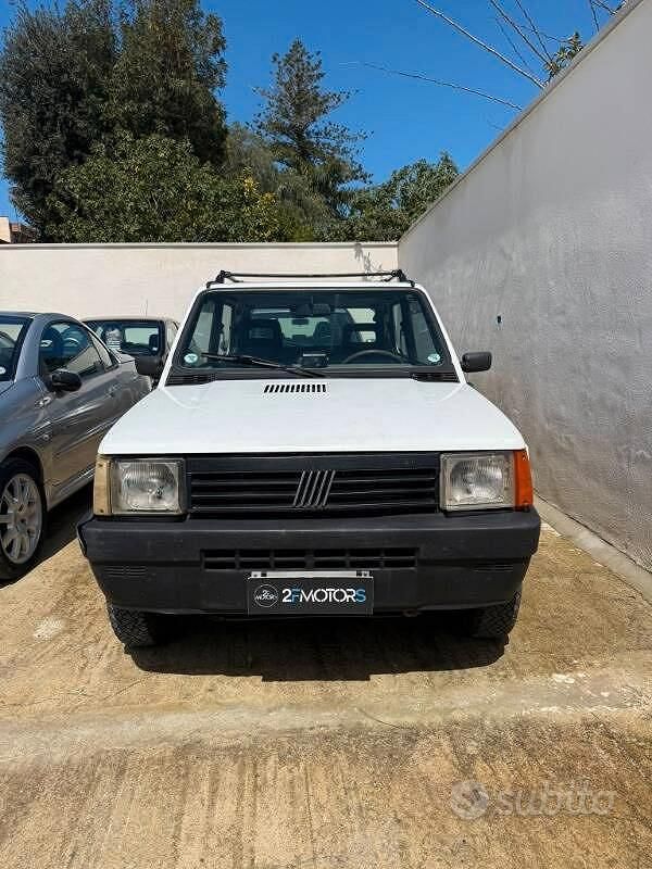 Usata Fiat Panda 4x4 Trekking 50 CV (36 kW) 1988 Bianco Utilitaria