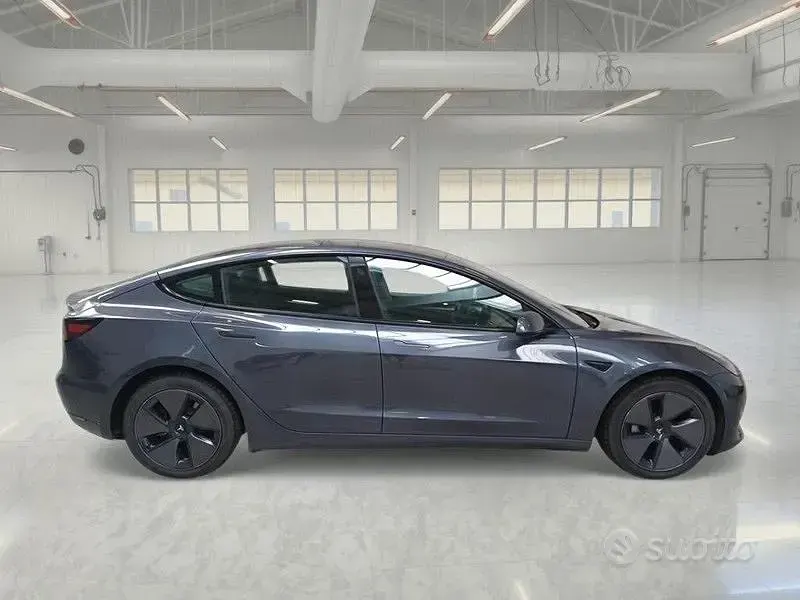 Usata Tesla Model 3 Long Range AWD 152 kW (208 CV) 2022 Grigio Berlina