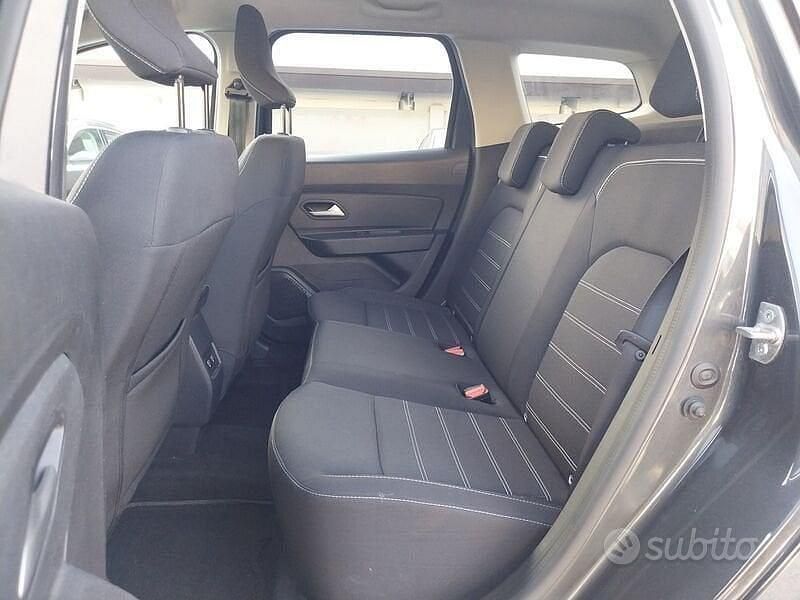 Usata Dacia Duster Journey 115 CV (84 kW) 2023 Grigio SUV