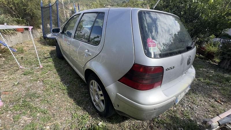 Usata VW Golf IV 101 CV (74 kW) 2002 Berlina