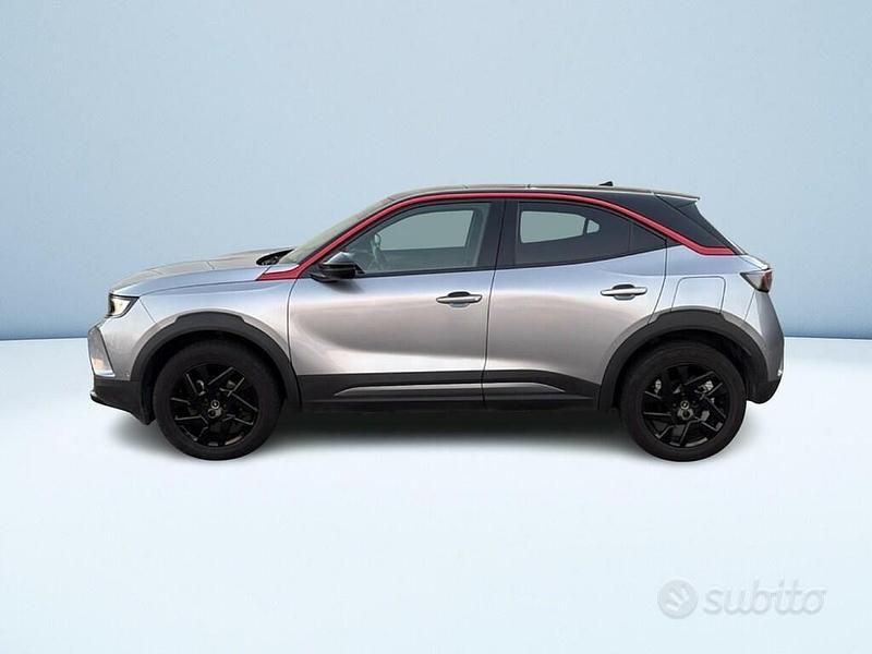 Usata Opel Mokka S 100 CV (73 kW) 2022 Grigio metallizzato SUV