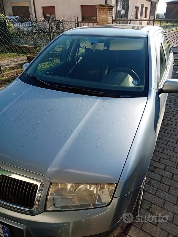 Usata Skoda Fabia 75 CV (55 kW) 2005 Berlina