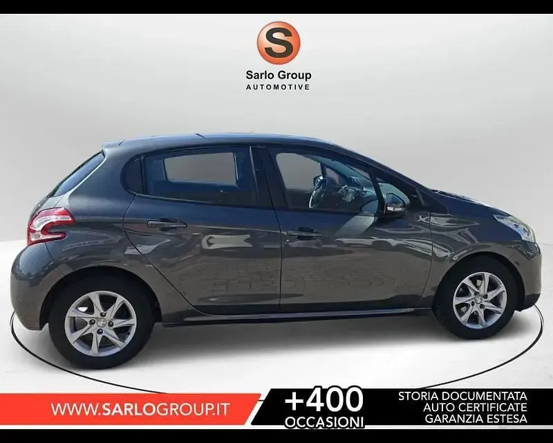 Usata Peugeot 208 Active 82 CV (60 kW) 2014 Argento Utilitaria
