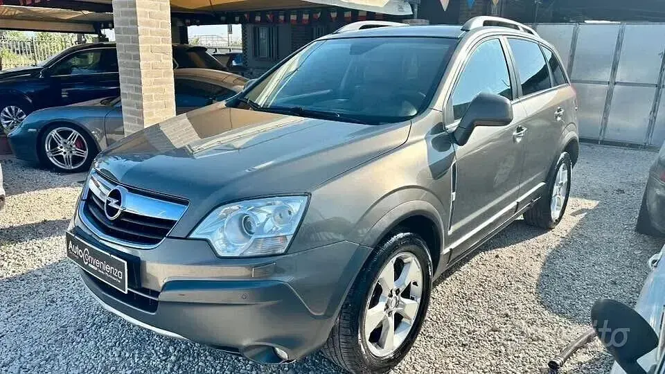Usata Opel Antara Cosmo 150 CV (110 kW) 2008 Grigio SUV