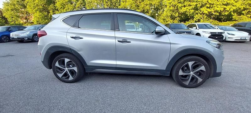Usata Hyundai Tucson Xpossible 185 CV (136 kW) 2016 Argento SUV