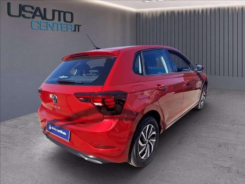 Usata VW Polo Life 95 CV (69 kW) 2023 Kings red metallizzato Utilitaria