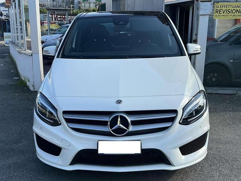 Usata Mercedes B180 Premium 109 CV (80 kW) 2018 Other Monovolume