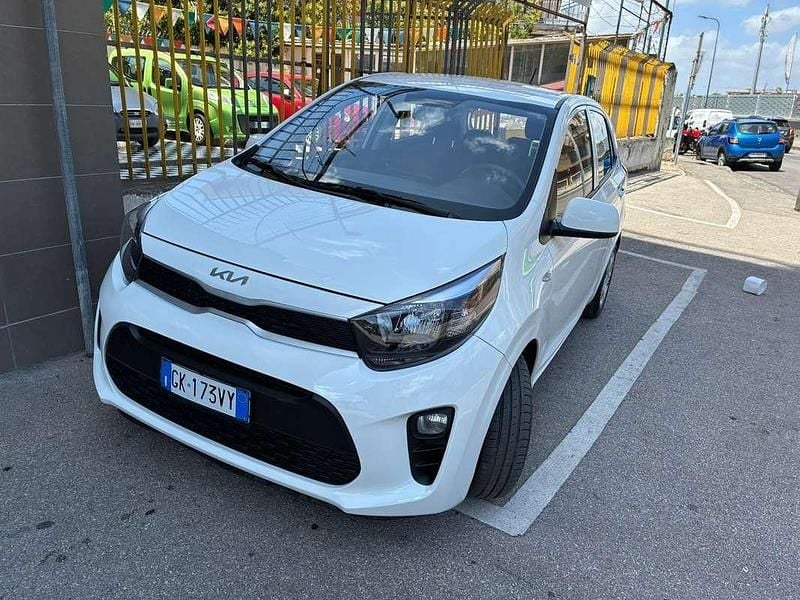 Usata Kia Picanto Urban 65 CV (47 kW) 2022 Utilitaria