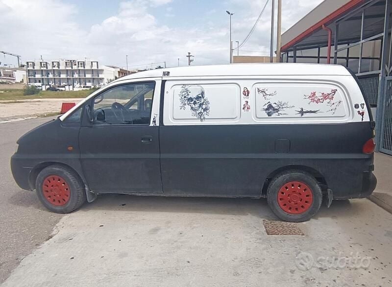 Usata Hyundai H-1 2003 Monovolume