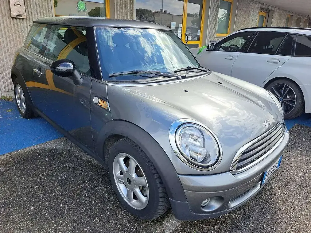 Usata Mini Cooper 75 CV (55 kW) 2010 Grigio Utilitaria