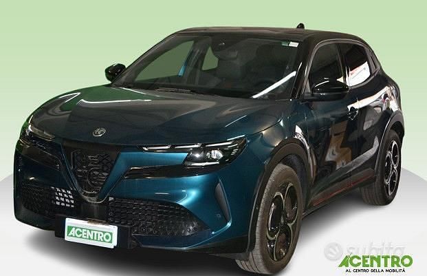 Blu Usata 2024 Alfa Romeo Junior Edizione Speciale SUV | 26.900 € (Ottimo prezzo) - Immagine 1/4