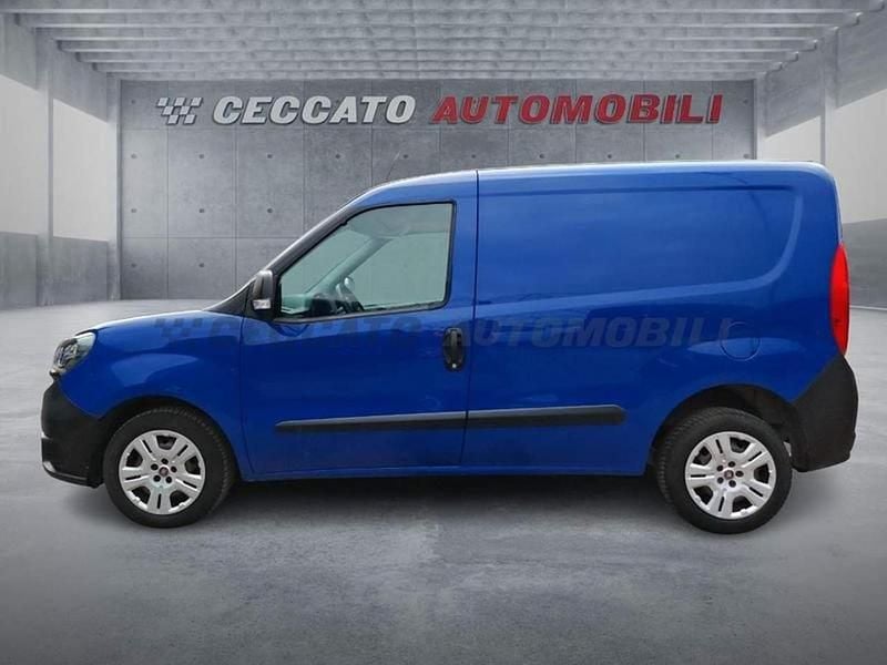 Usata Fiat Doblò 95 CV (69 kW) 2018 Blu Monovolume